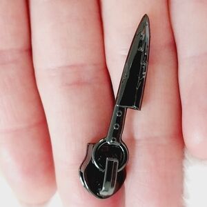 Knife #5 Zipper Pull